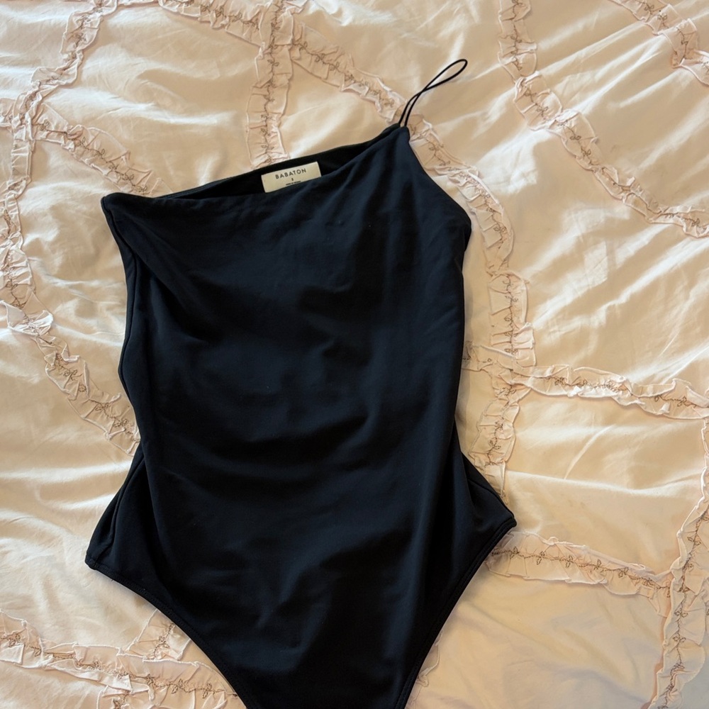 Babaton Black Asymmetric One-Shoulder Bodysuit